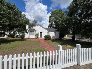 200 N Lemacks Street, Walterboro, SC 29488