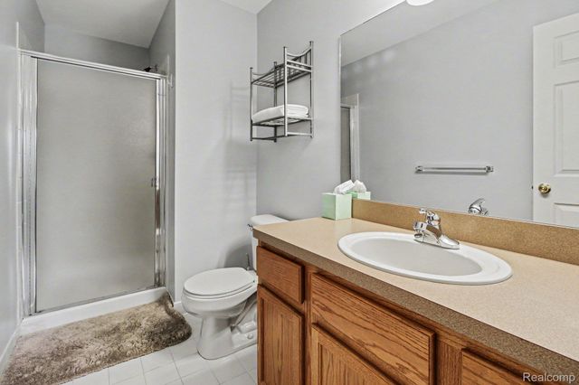 24211 Chesapeake Circle, Commerce Charter Township, MI 48390