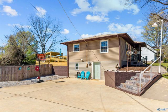 3141 Dug Hill Road, Huntsville, AL 35811