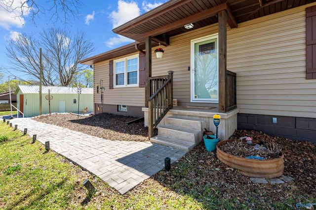 3141 Dug Hill Road, Huntsville, AL 35811