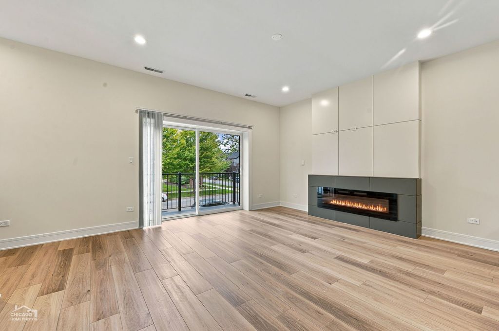 4605 S Prairie Avenue, Chicago, IL 60653 — photo 5