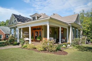 215 W Sparta St, Mcminnville, TN 37110