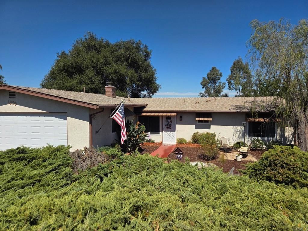 1020 LA SOLANA, Fallbrook, CA 92028 — photo 2