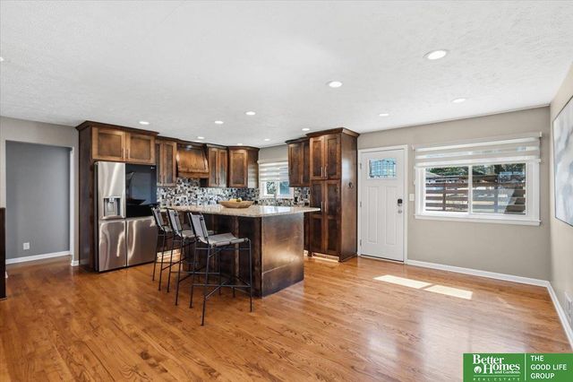 8517 Burt Street, Omaha, NE 68114