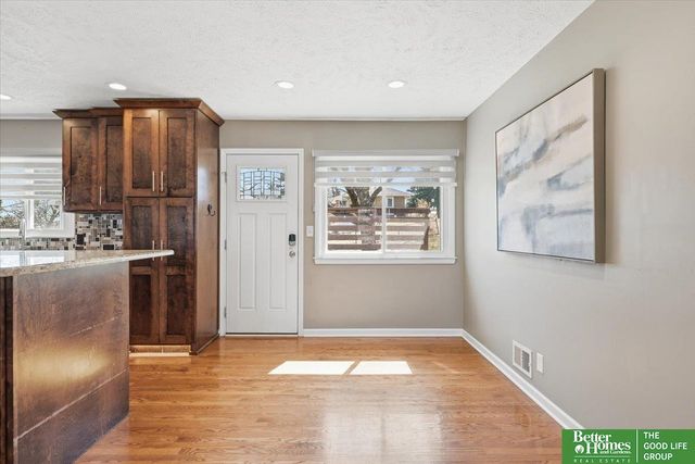 8517 Burt Street, Omaha, NE 68114