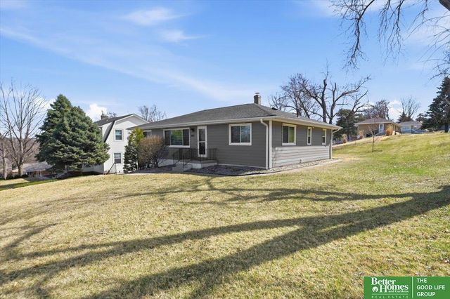 8517 Burt Street, Omaha, NE 68114