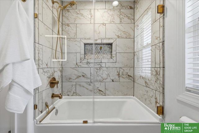 8517 Burt Street, Omaha, NE 68114