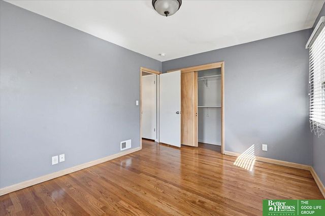 8517 Burt Street, Omaha, NE 68114