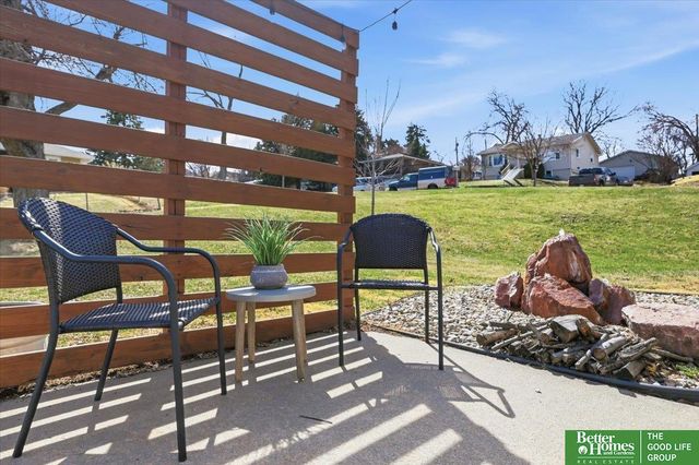 8517 Burt Street, Omaha, NE 68114