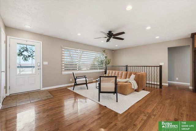 8517 Burt Street, Omaha, NE 68114