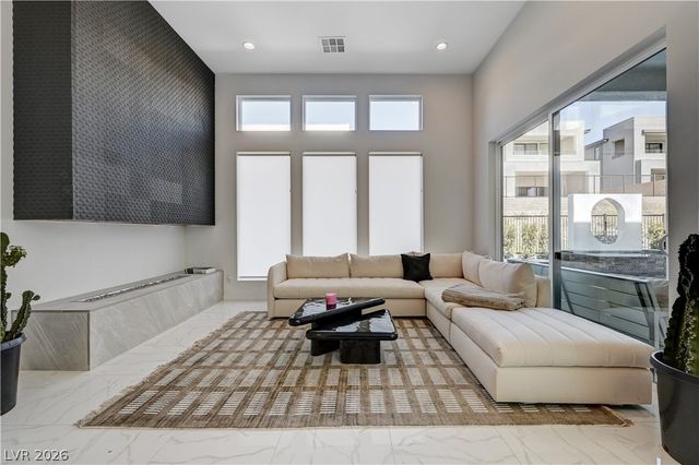 10752 Patina Hills Court, Las Vegas, NV 89135