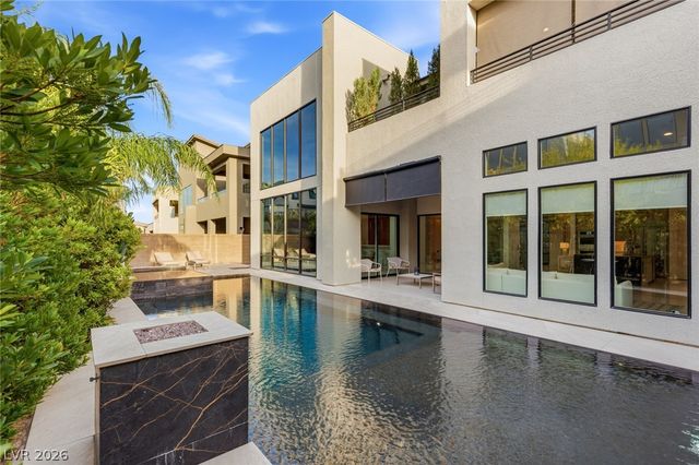 10752 Patina Hills Court, Las Vegas, NV 89135