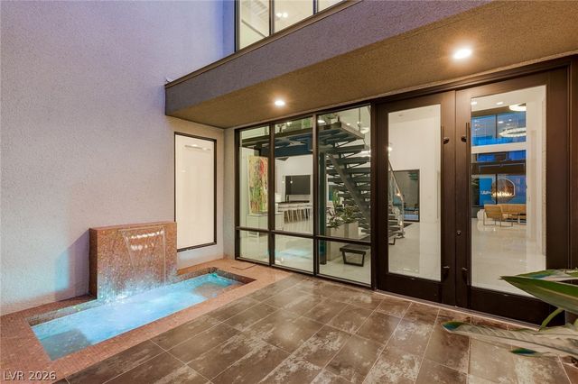 10752 Patina Hills Court, Las Vegas, NV 89135