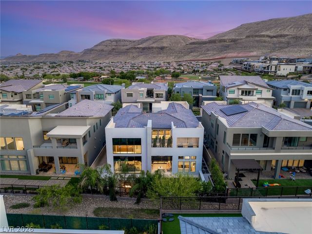 10752 Patina Hills Court, Las Vegas, NV 89135