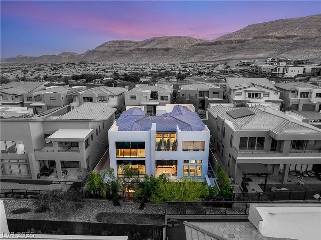 10752 Patina Hills Court, Las Vegas, NV 89135