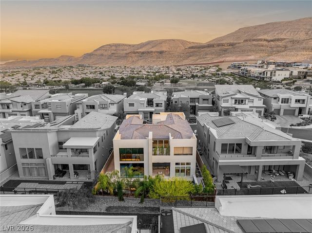 10752 Patina Hills Court, Las Vegas, NV 89135