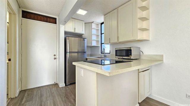 2100 Date Street 405, Honolulu, HI 96826
