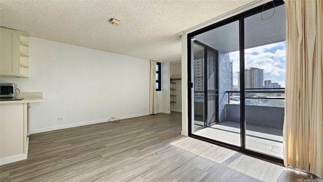 2100 Date Street 405, Honolulu, HI 96826