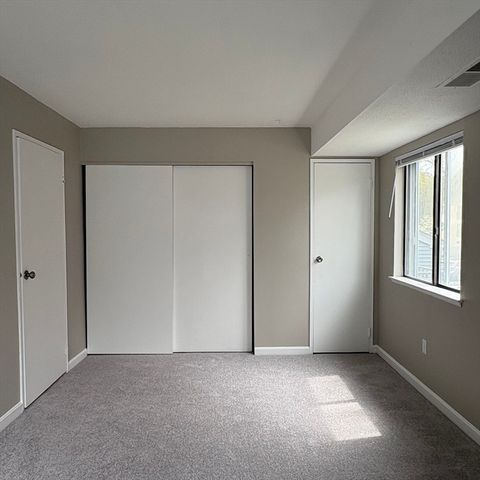 57 Village Brook 5, Natick, MA 01760
