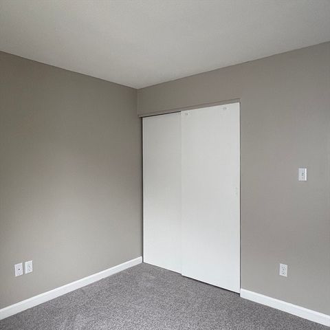57 Village Brook 5, Natick, MA 01760