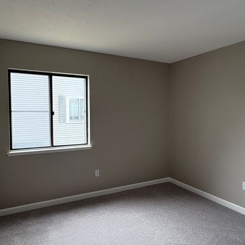 57 Village Brook 5, Natick, MA 01760
