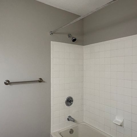 57 Village Brook 5, Natick, MA 01760