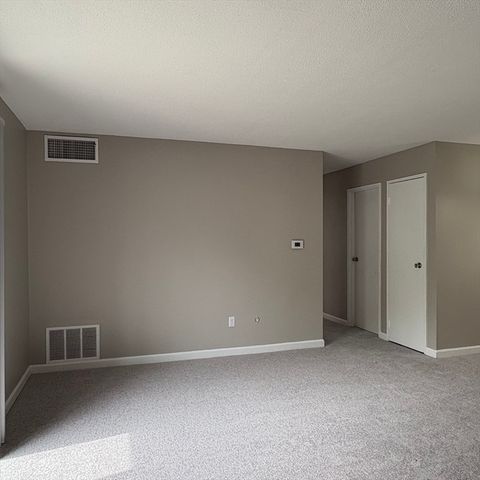 57 Village Brook 5, Natick, MA 01760