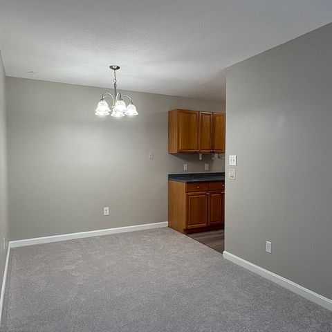 57 Village Brook 5, Natick, MA 01760