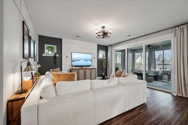 404 Gray Bark Road, Summerville, SC 29486