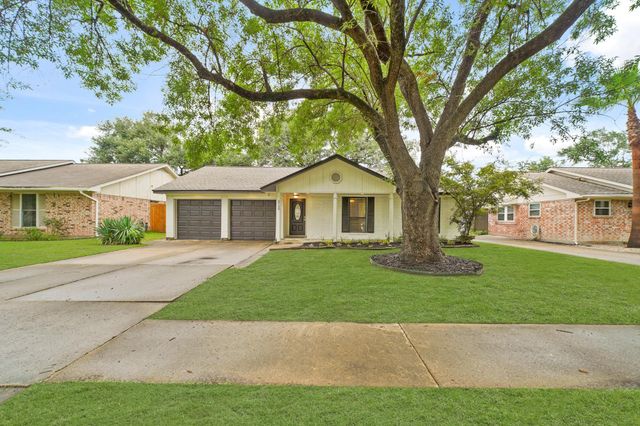 5730 Chrystell Lane, Houston, TX 77092