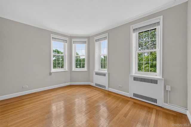 949 Palmer Road 5K, Bronxville, NY 10708