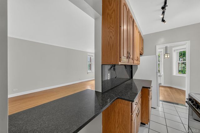 949 Palmer Road 5K, Bronxville, NY 10708