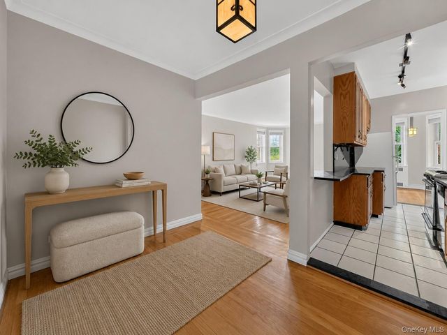 949 Palmer Road 5K, Bronxville, NY 10708