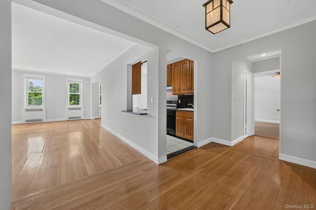 949 Palmer Road 5K, Bronxville, NY 10708