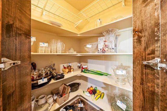 2000 NE 197th Court, Smithville, MO 64089