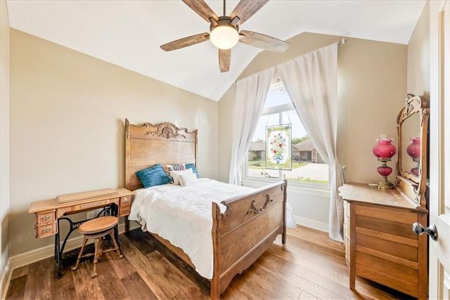 2000 NE 197th Court, Smithville, MO 64089