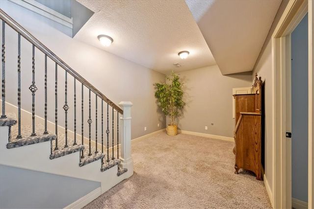 2000 NE 197th Court, Smithville, MO 64089