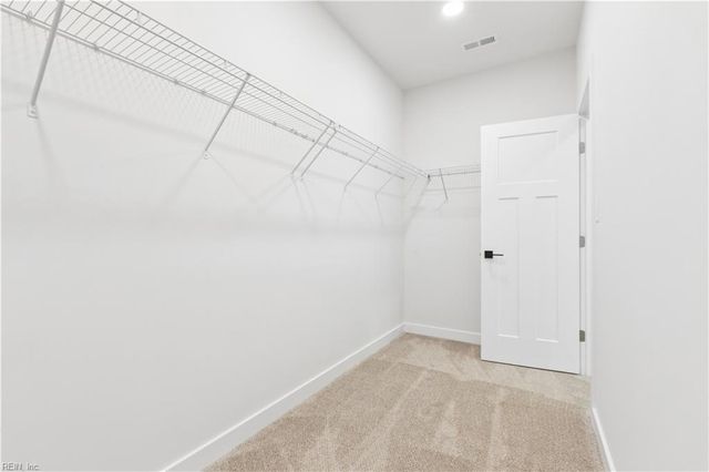 6911 Sunset Cove LN, Gloucester, VA 23061