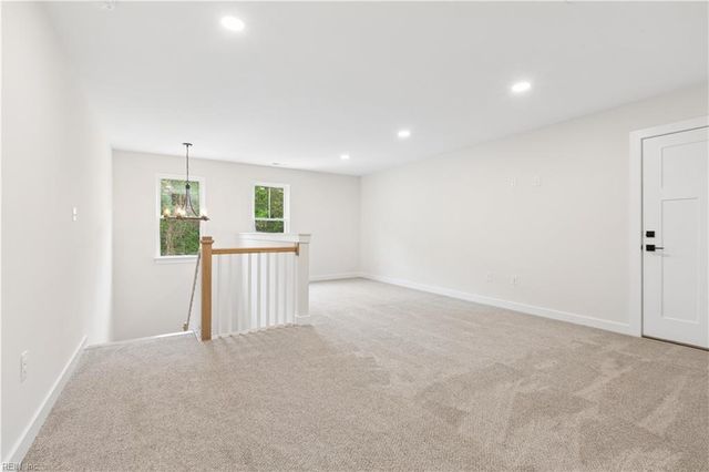 6911 Sunset Cove LN, Gloucester, VA 23061