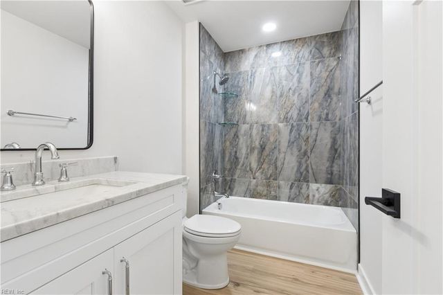6911 Sunset Cove LN, Gloucester, VA 23061