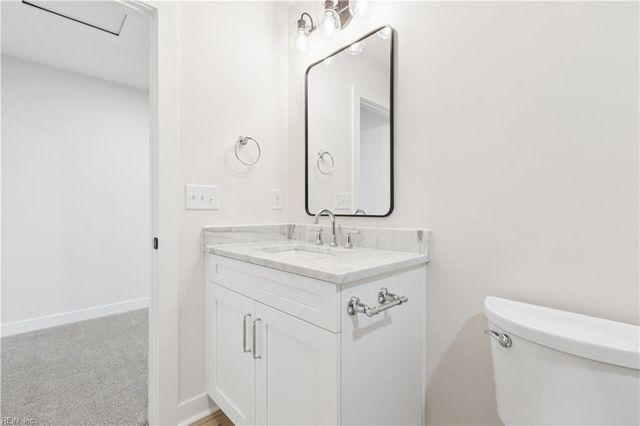 6911 Sunset Cove LN, Gloucester, VA 23061