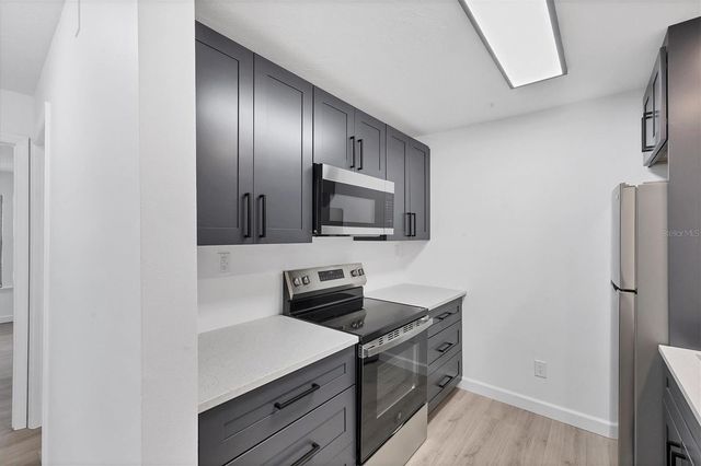 4008 CROCKERS LAKE BOULEVARD 11, Sarasota, FL 34238