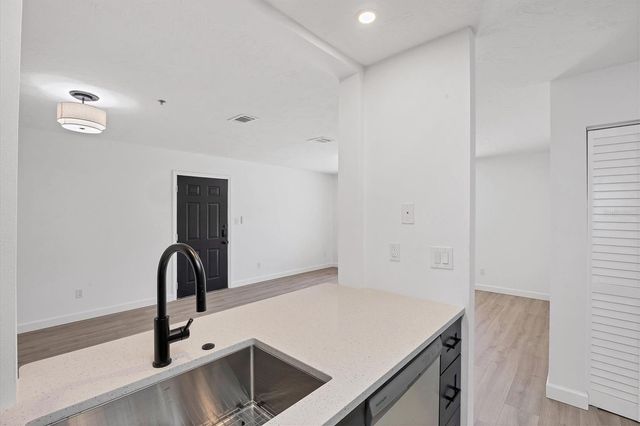 4008 CROCKERS LAKE BOULEVARD 11, Sarasota, FL 34238