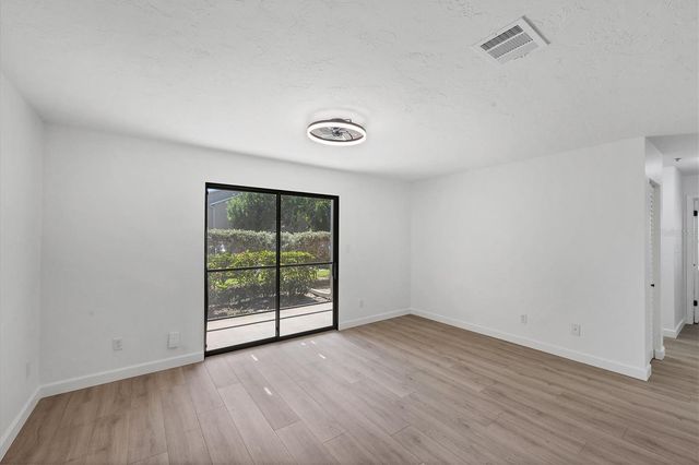 4008 CROCKERS LAKE BOULEVARD 11, Sarasota, FL 34238