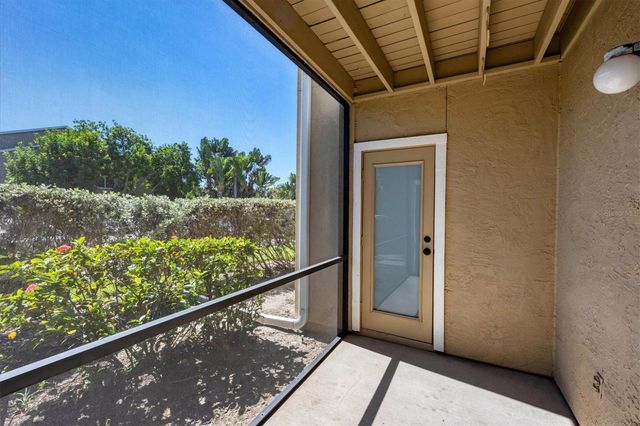 4008 CROCKERS LAKE BOULEVARD 11, Sarasota, FL 34238