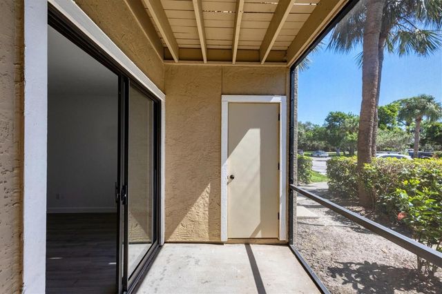 4008 CROCKERS LAKE BOULEVARD 11, Sarasota, FL 34238