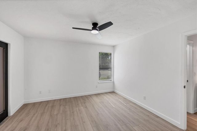 4008 CROCKERS LAKE BOULEVARD 11, Sarasota, FL 34238