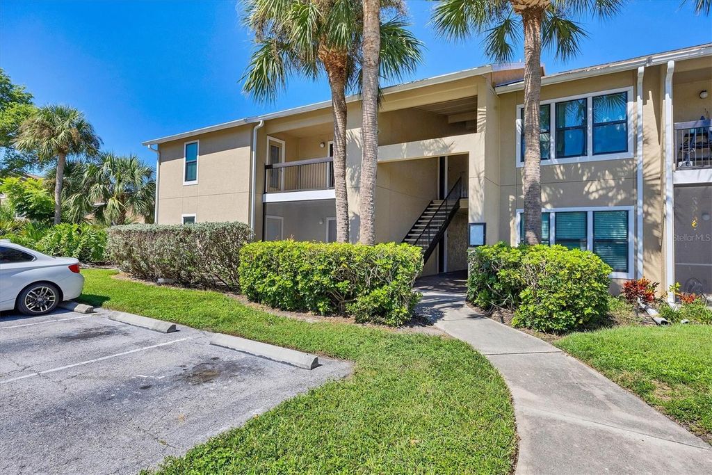 4008 CROCKERS LAKE BOULEVARD 11, Sarasota, FL 34238