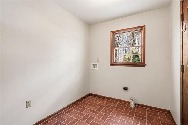 1758 W Nancy Creek NE Drive, Atlanta, GA 30341