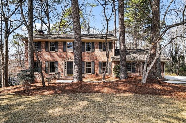 1758 W Nancy Creek NE Drive, Atlanta, GA 30341